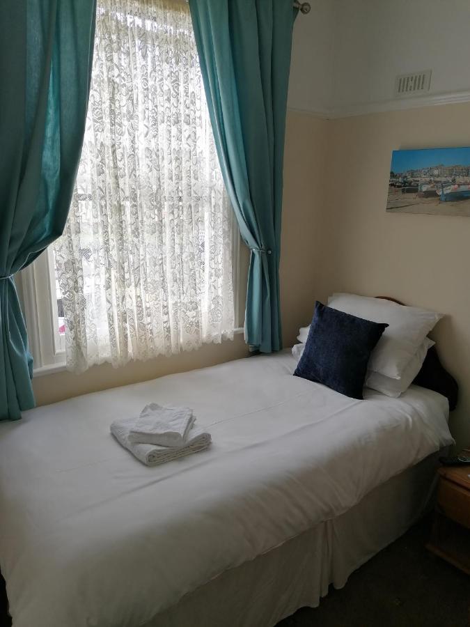 סנט אוסטל Karmary Guest House מראה חיצוני תמונה